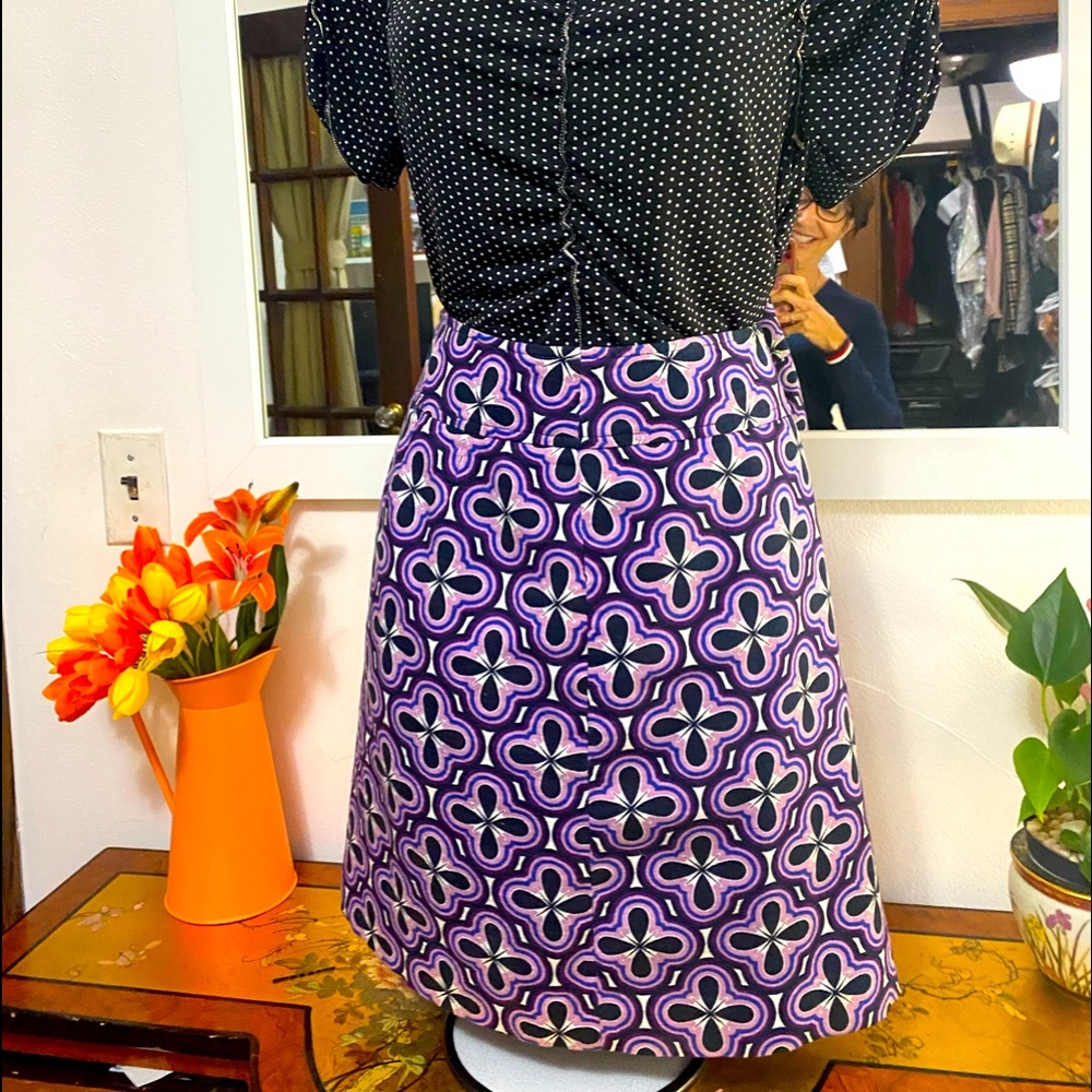 Beautiful purple print lined mini skirt